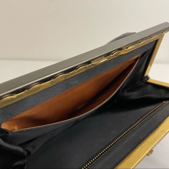 Vintage | 1940s Sak’s 5th Avenue Leather Handbag - Picture 6 of 10